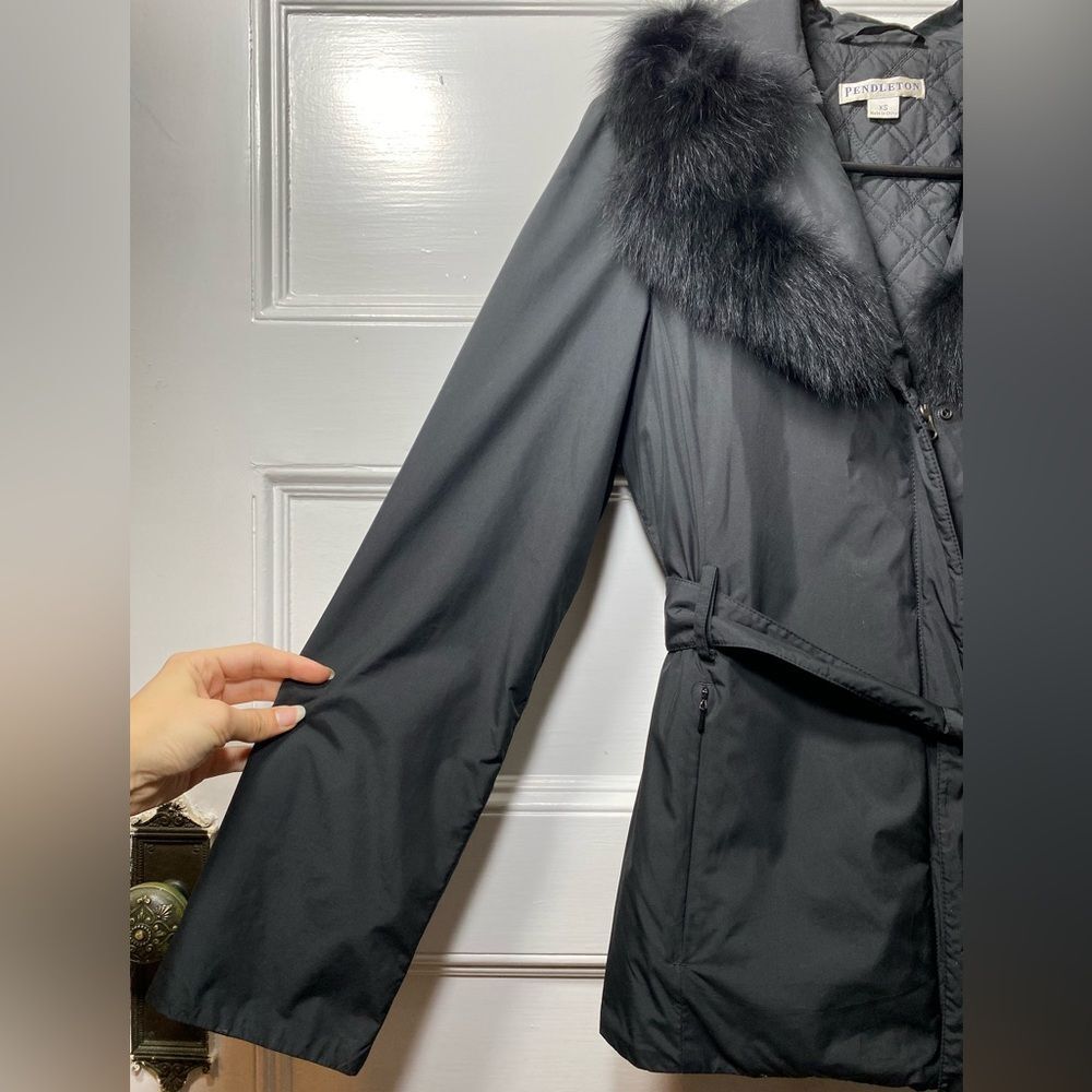 Pendleton Lightweight Belted Puffer Jacket With F… - image 5